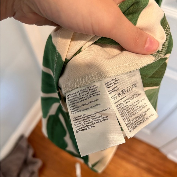 H&M Floral Leaf Summer Dress Bodycon XS NWOT - Picture 5 of 6